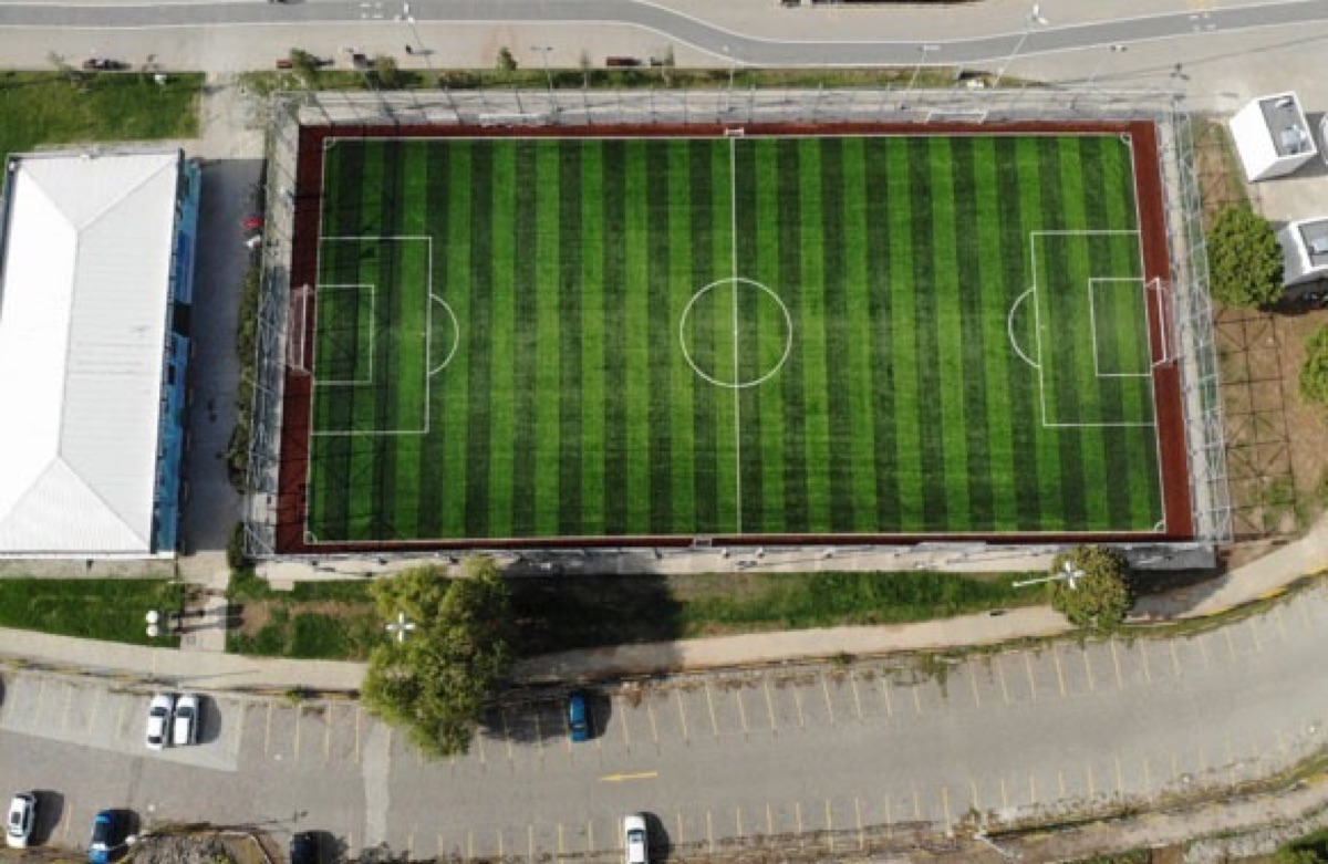 İBB Bostancı Sahil Spor Tesisleri sahasının havadan görünümü